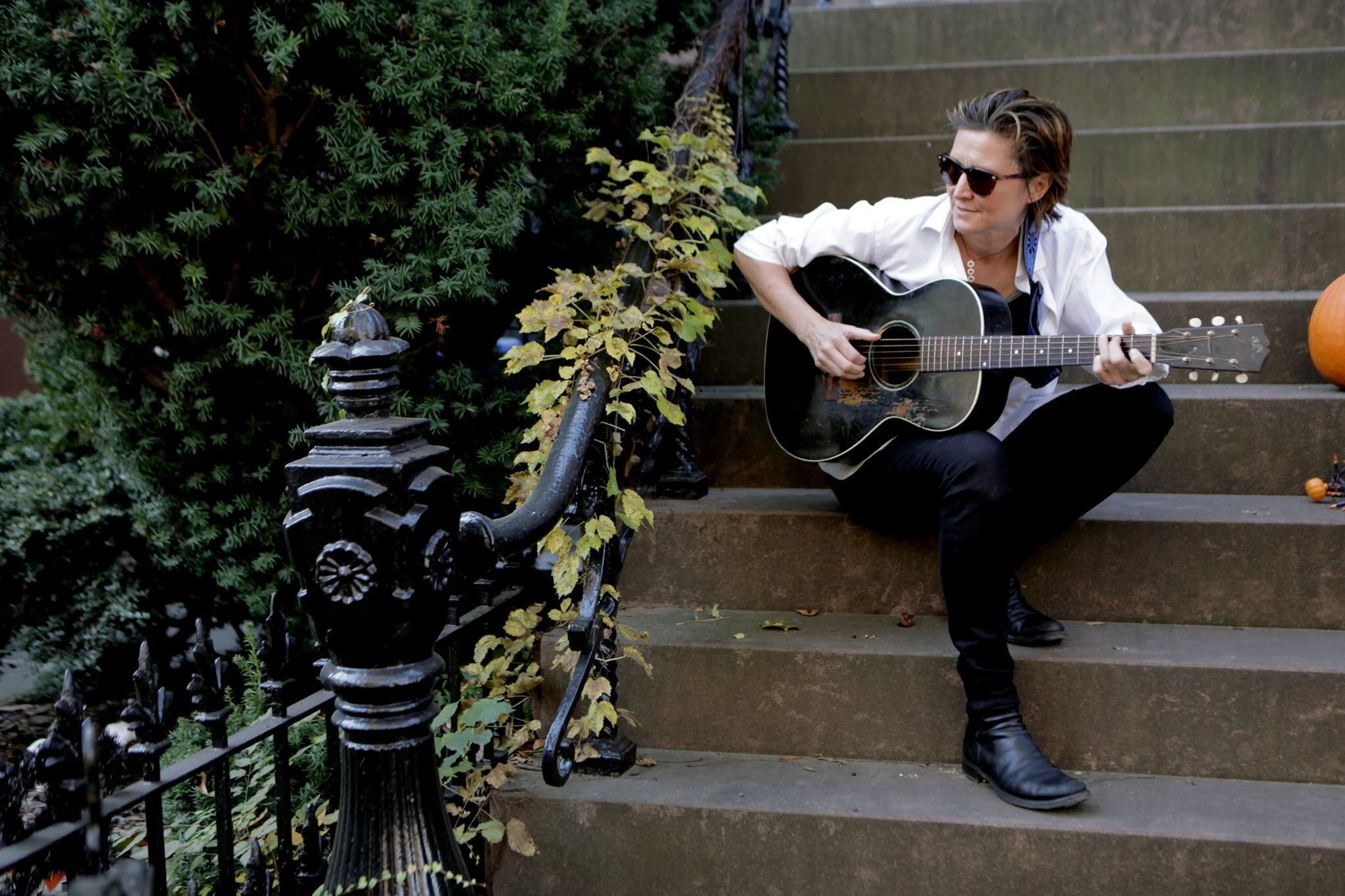 ANNIE KEATING RELEASES NEW SINGLE    “NOBODY KNOWS”       NEW LP BRISTOL COUNTY TIDES OUT ON JUNE 4TH