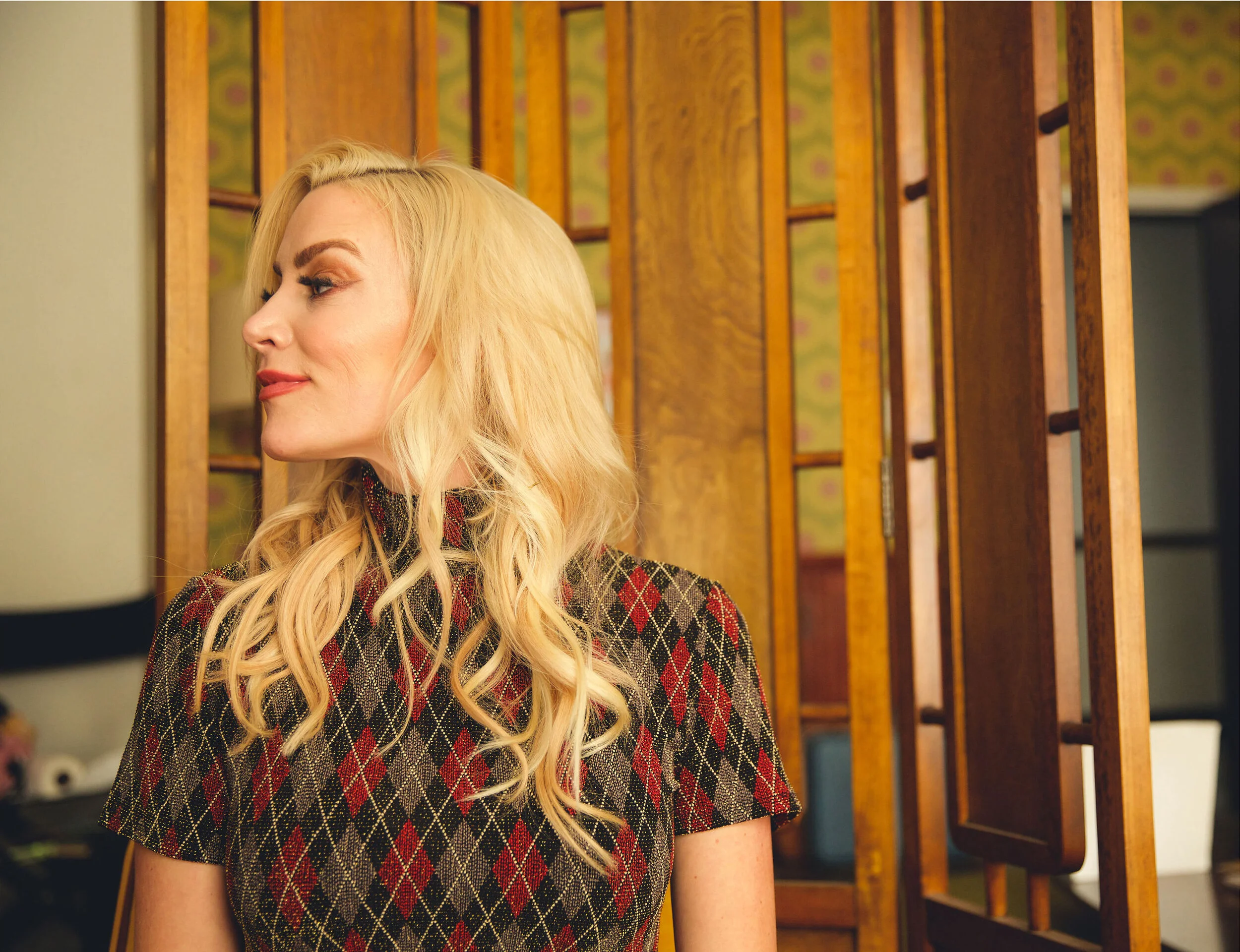 NEW ZEALAND INDIE POP CHANTEUSE LISA CRAWLEY RELEASES VIDEO FOR “THE ...