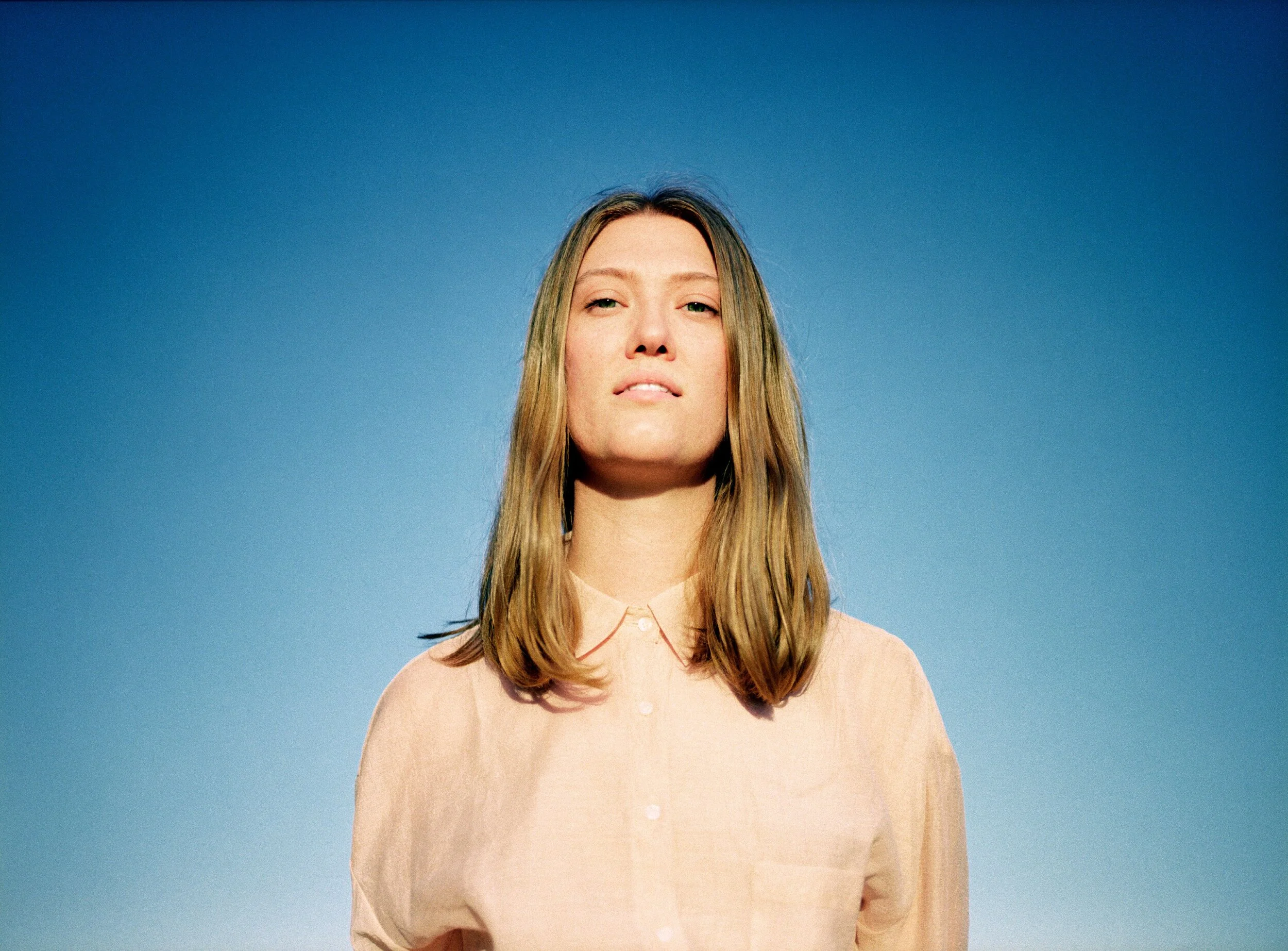 LULA WILES SINGER/GUITARIST ELEANOR BUCKLAND PREMIERES THIRD SINGLE  “I’M NOT SAYING” VIA POPMATTERS