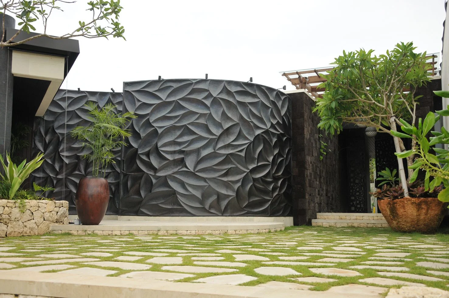 Biu Biu Villa (2011)