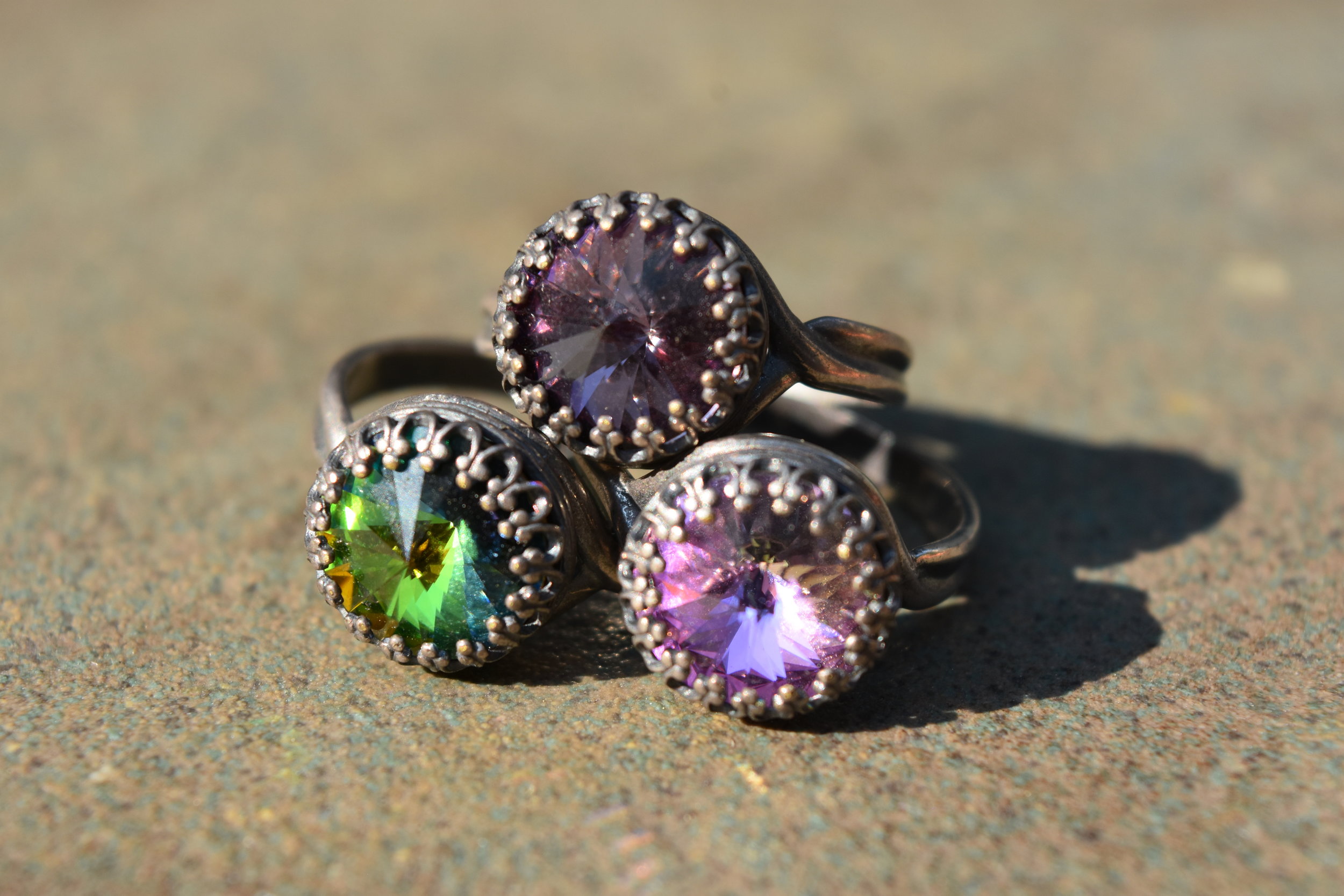 light grape, vitrail medium, vitrail light pictured