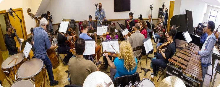 Raul Da Gama’s review of Portraits: Wind, Thunder and Love