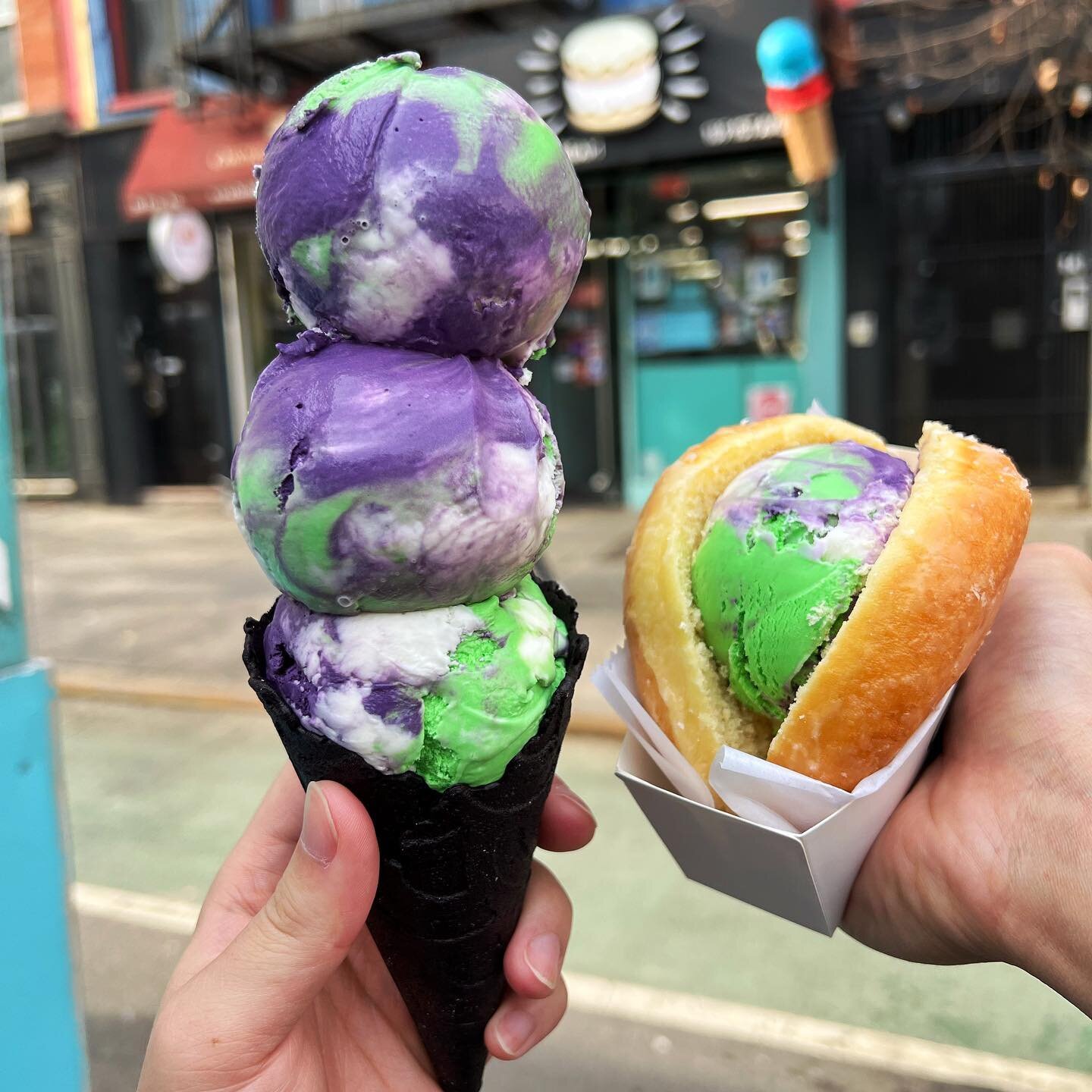 🚨NEW FLAVOR ALERT 🚨
.
.
Introducing our Ube Pandan Coconut Swirlz in your choice of a cone or donut 🙃
.
.
.

#stuffedicecream #Stuffed #icecream #nyc #nycvibes #dessert #icecreambouquet #stuffedbouquet #bouquet #cruff #donuticecreamsandwich #heres