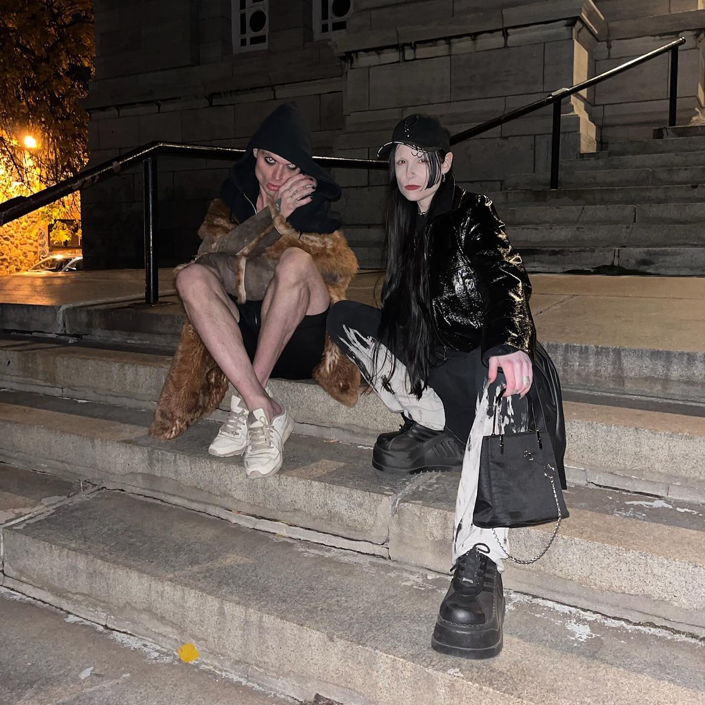 Some pics from our vampire witch club meet up before winter rolled in 🕸️ with my underworld angel @gothgock_____________________v and Montr&eacute;al icon @whoreofthegoat 🖤