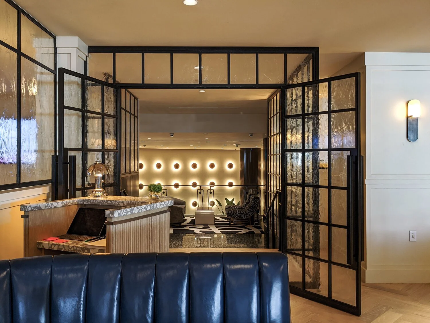 Dining Entry