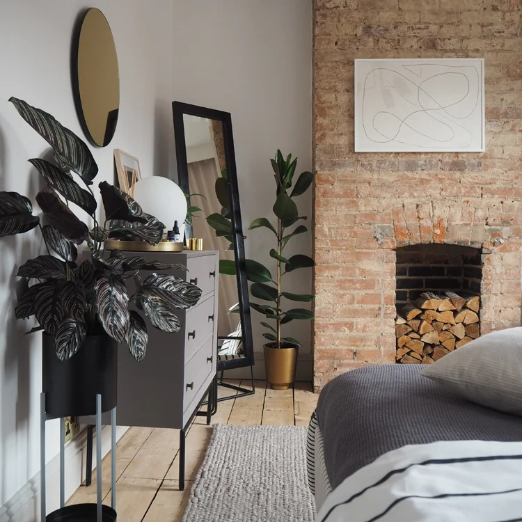BEDROOM MAKEOVER: THE REVEAL