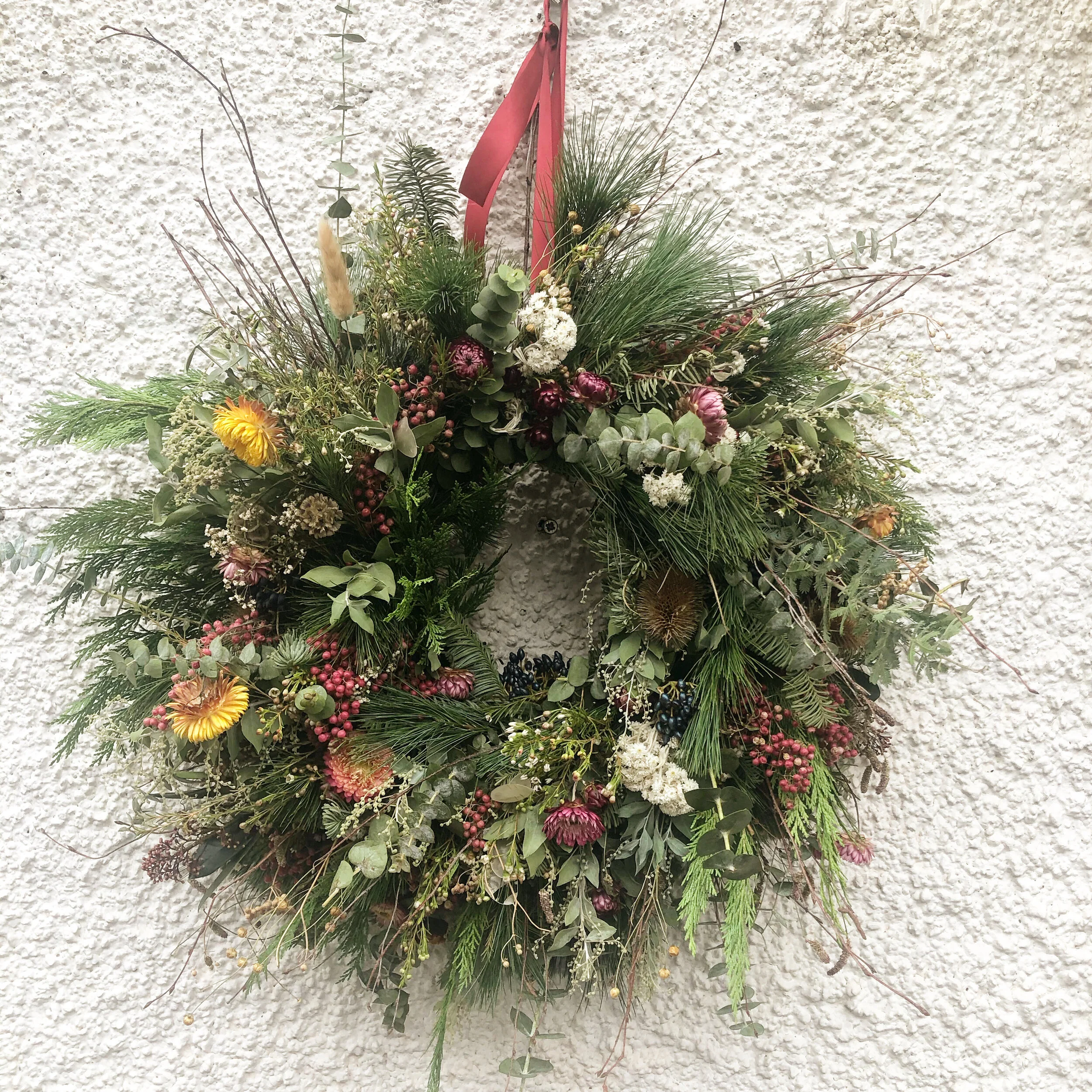 Ready-made Festive wreath