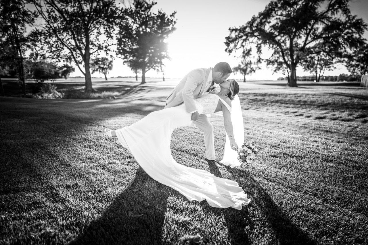 How to Feel Present on Your Wedding Day (Instead of Worrying About Photos)