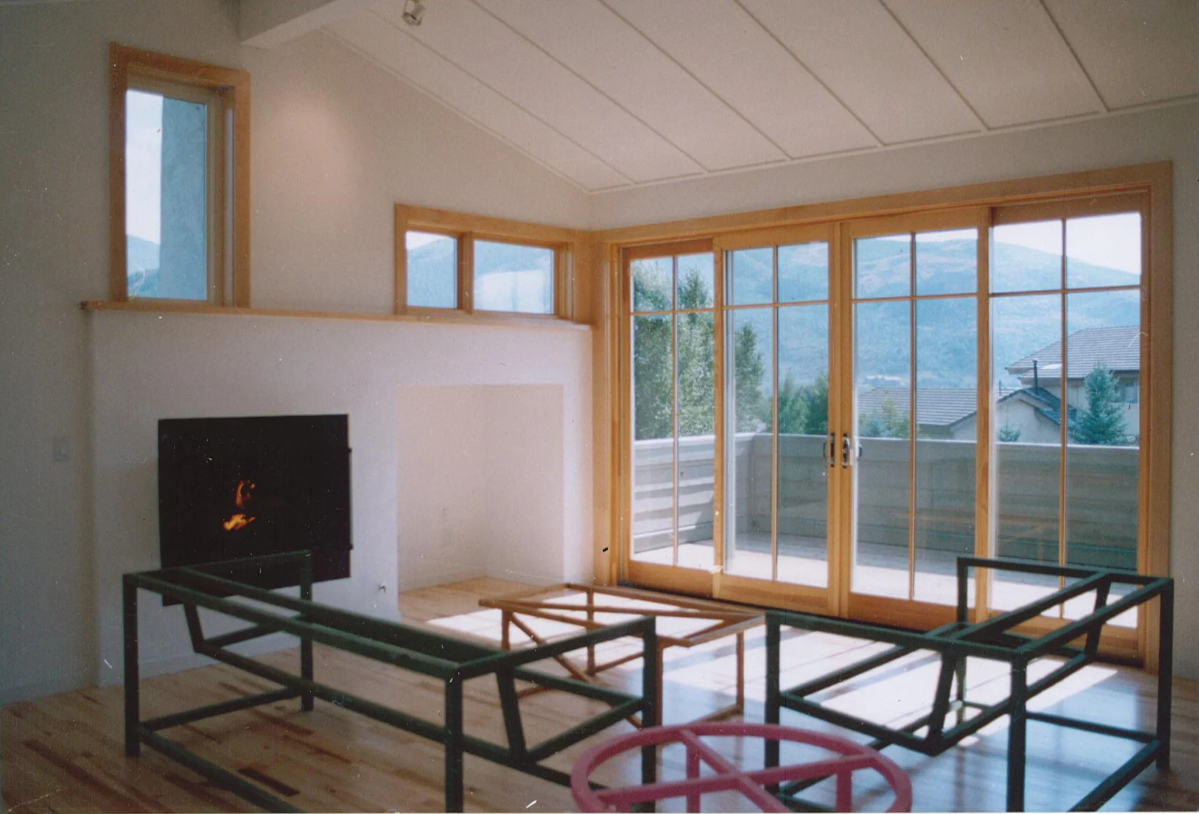 Singleree interior higer res.jpg