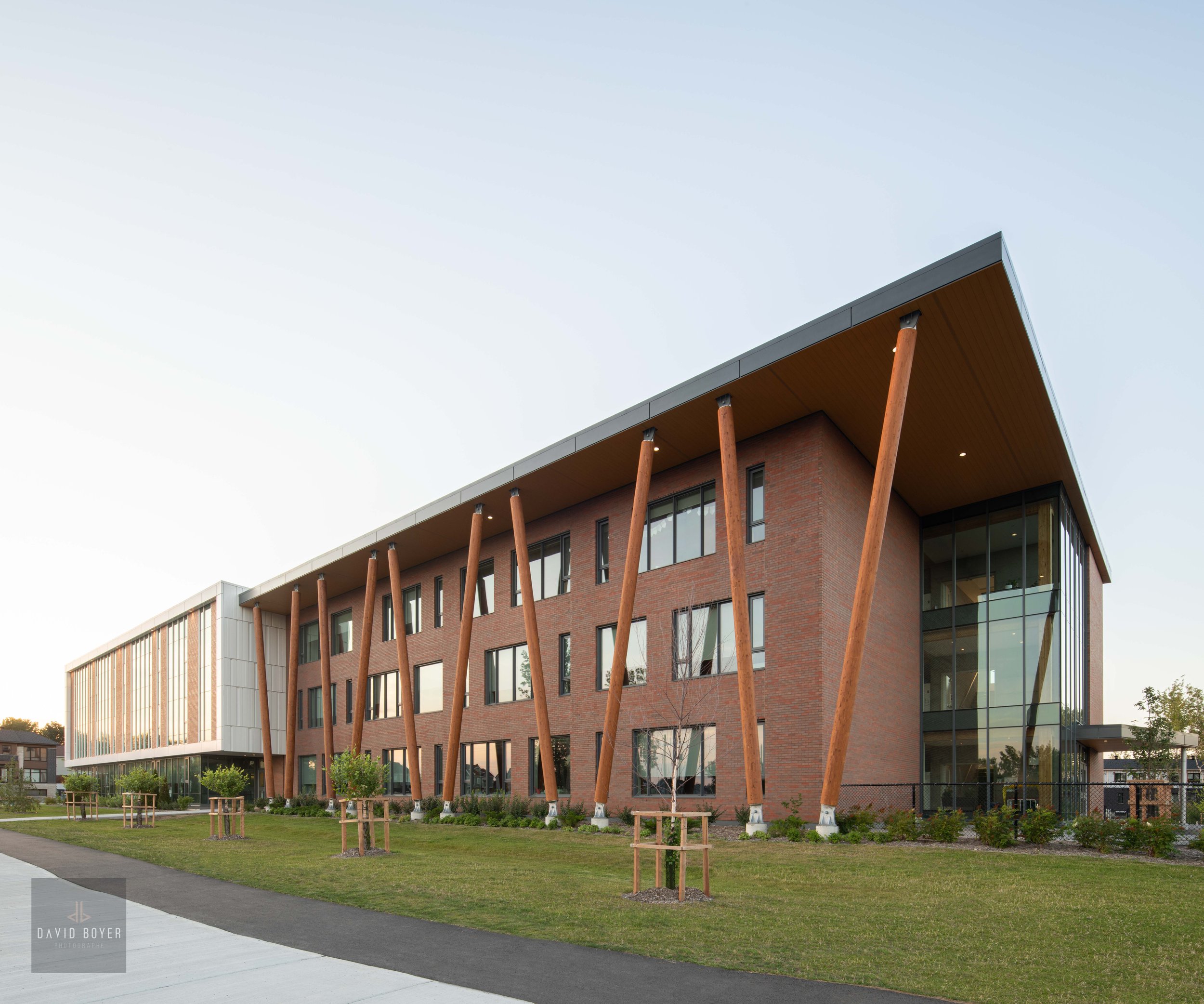  École primaire du secteur Vauquelin  Firme :  Leclerc architectes  
