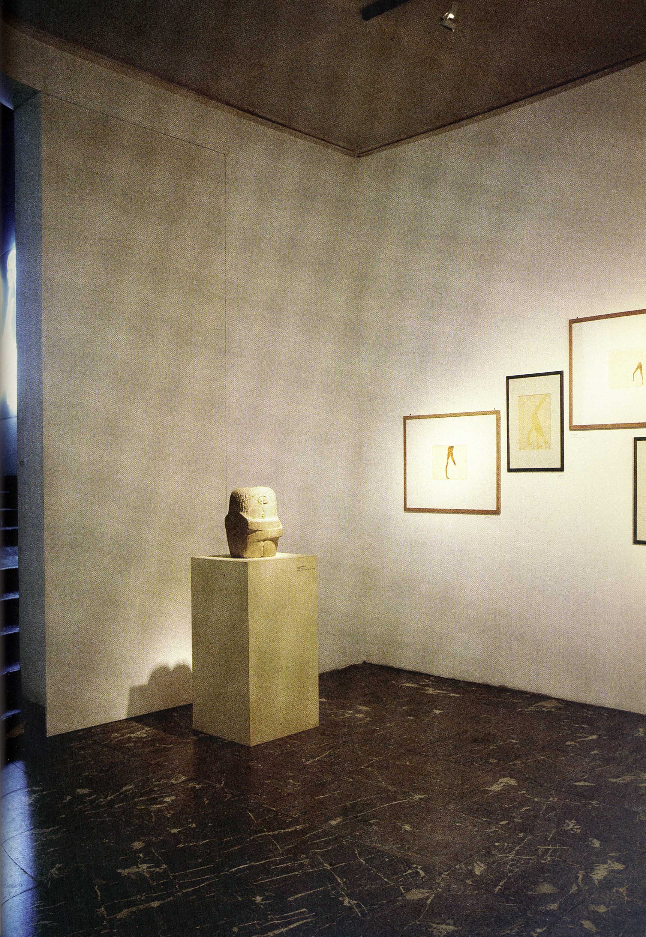   Nous voici, The Two of Us : Works by Brancusi, Beuys, Rodin. Photo Philippe De Gobert. 
