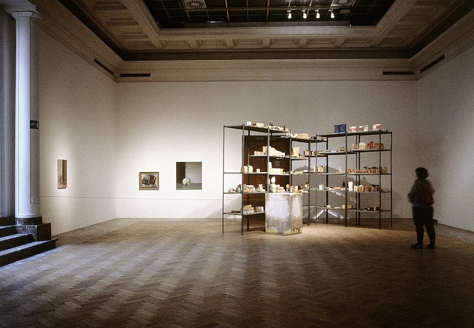   Me voici, Still Lifes :   Works by Richter, Picasso, Richter, Beuys .  Photo Philippe De Gobert. 