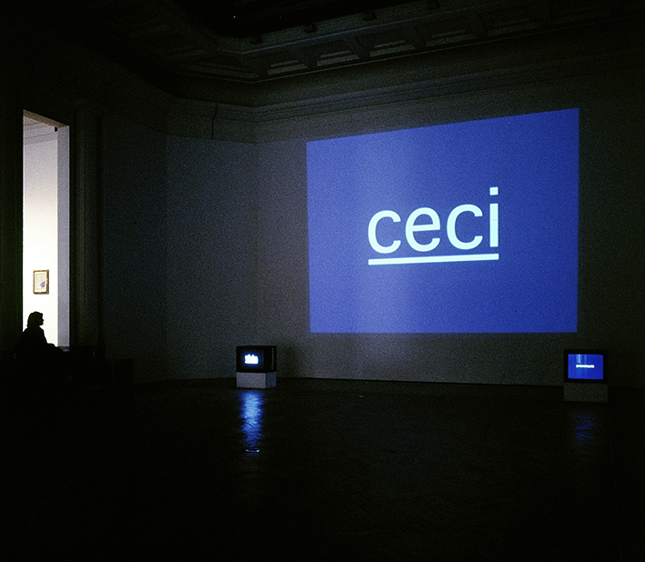   Me voici, Artist’s Project 1 : Michael Snow,  That / Cela / Dap,  2000. Photo Philippe De Gobert. 