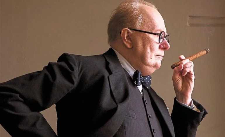 Gary Oldman in Darkest Hour