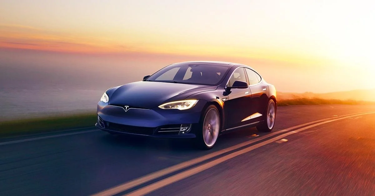 Tesla 1.jpg