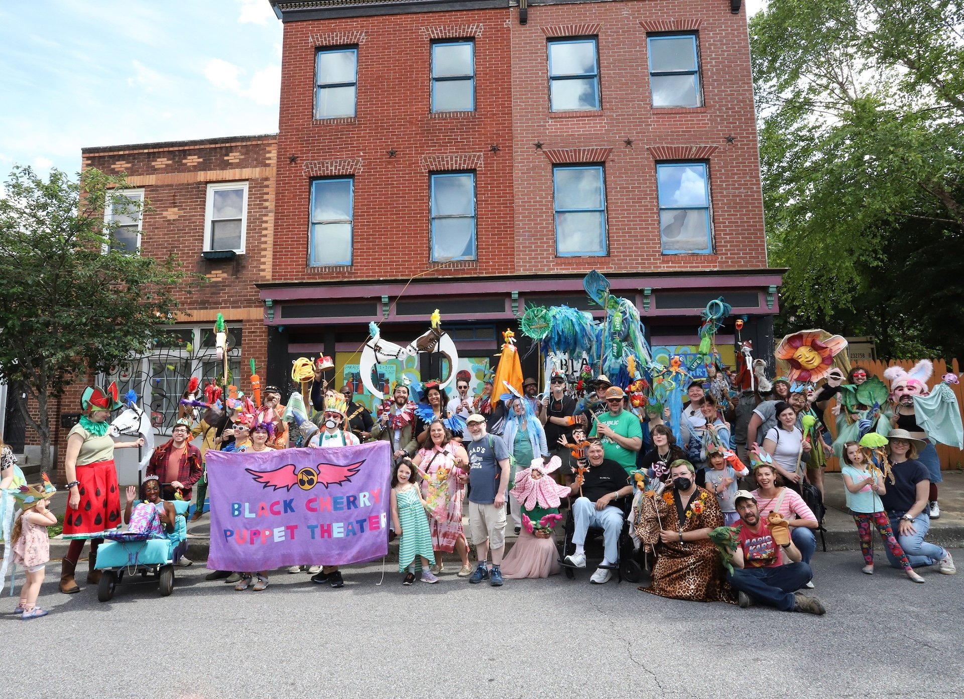 3UPLIFT Parade 3pm group copy.JPG