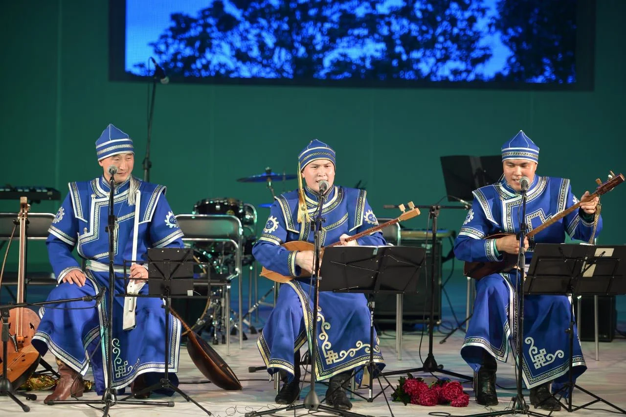 altai-kai-throat-singers-1.jpg
