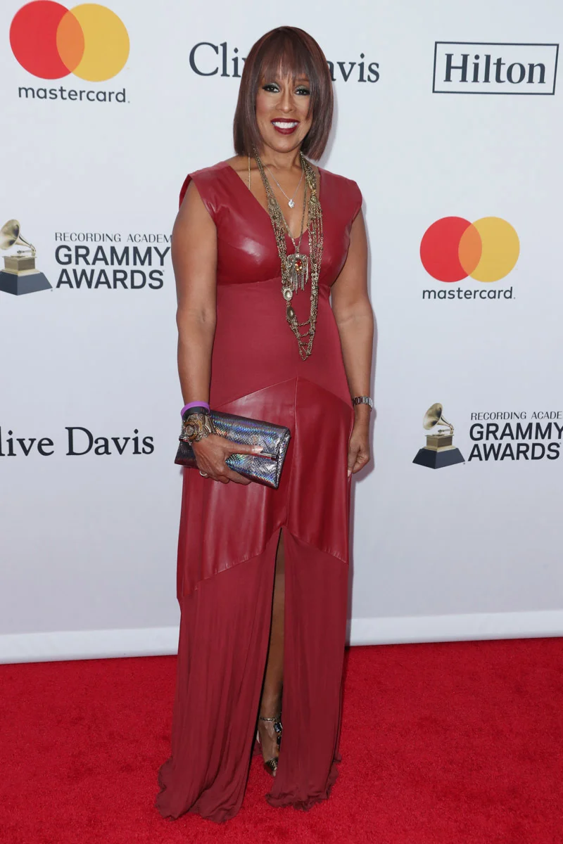 GAYLE KING CLIVE DAVIS PRE-GRAMMY PARTY RED CARPET 2018.jpg