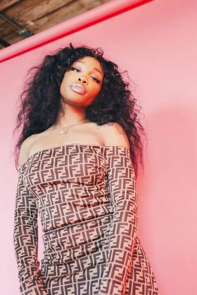 VOGUE UK 2018 SZA FENDI.jpg