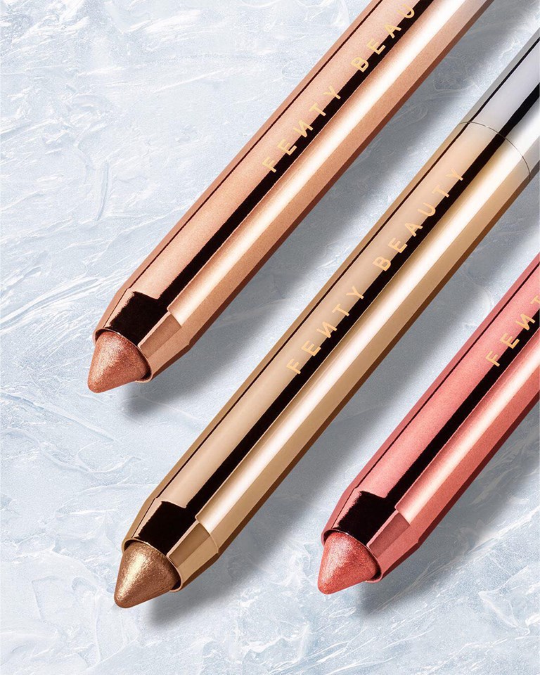CHILLOWT COLLECTION HOLIDAY COLLECTION 2018 LIP AND EYE TRIO FROST HUNNY.jpg