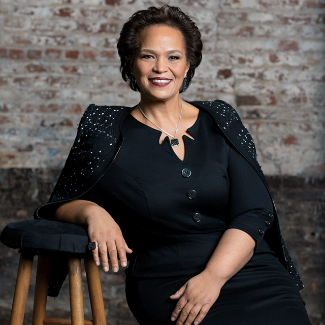 ESSENCE MAGAZINE DIGITAL ISSUE EXECUTIVE BEAUTIES MICHELLE HINES.jpg