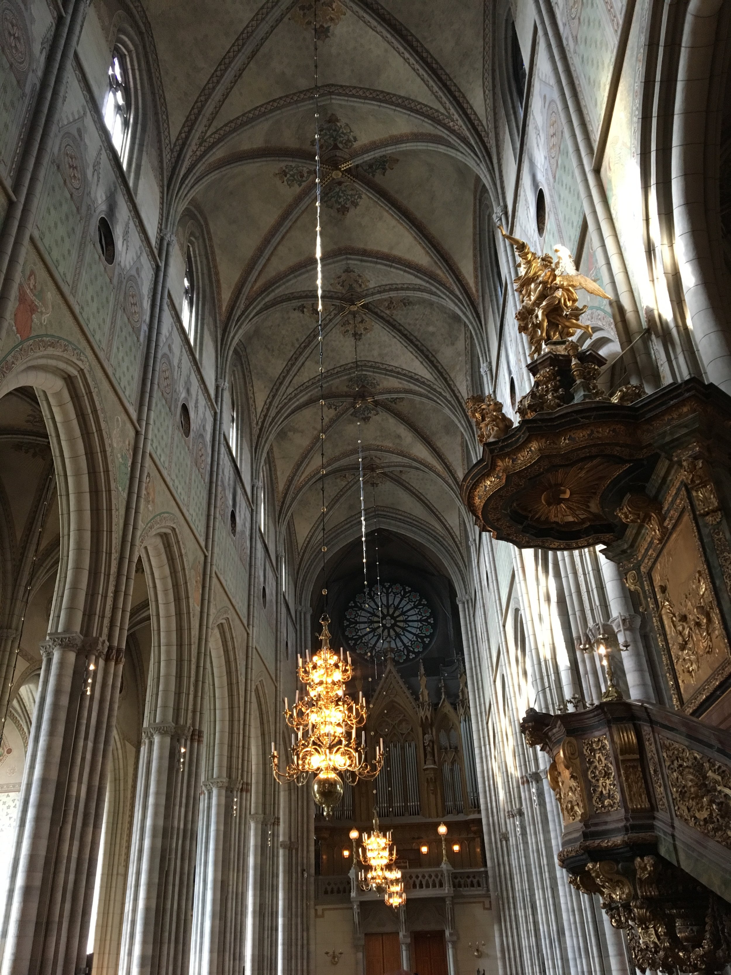msa uppsala cathedral inside.JPG