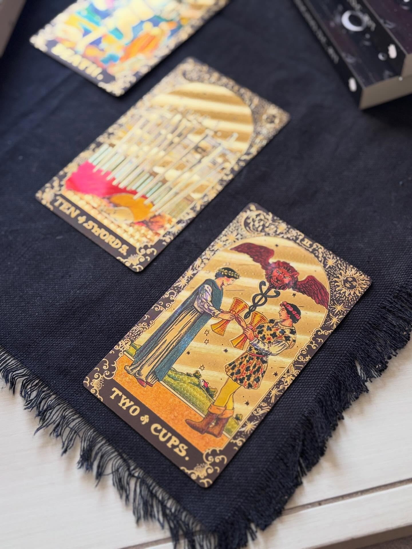 I let the cards speak for my new book today&hellip;themes of union, unseen fears, returning to simplicity, working with community, and necessary small deaths all showed up. 🪦

I found that the images showcased so many of the important themes in the 