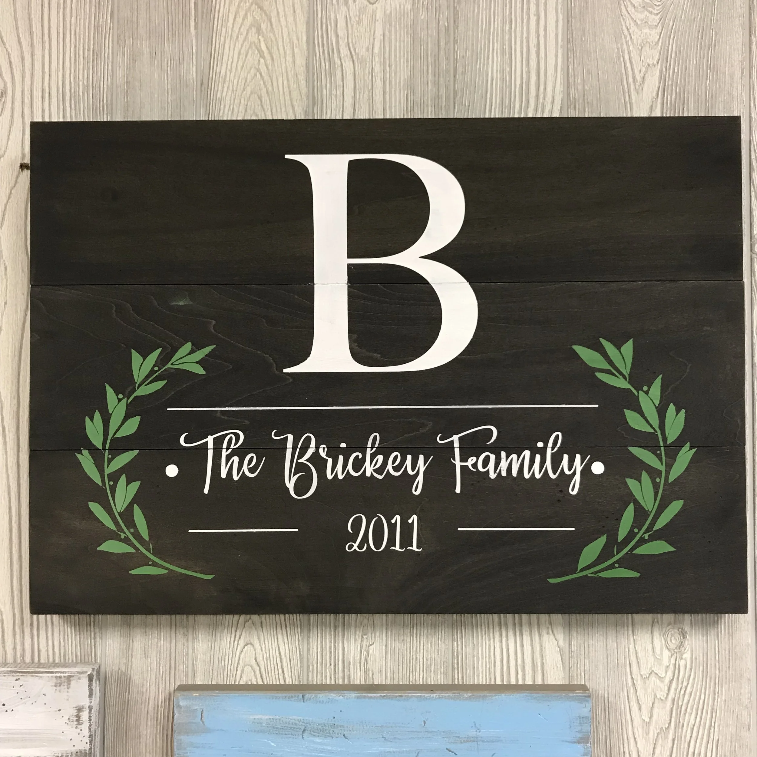 🎨 $65 | Horiz. Family Initial | 16.5" x 24"
