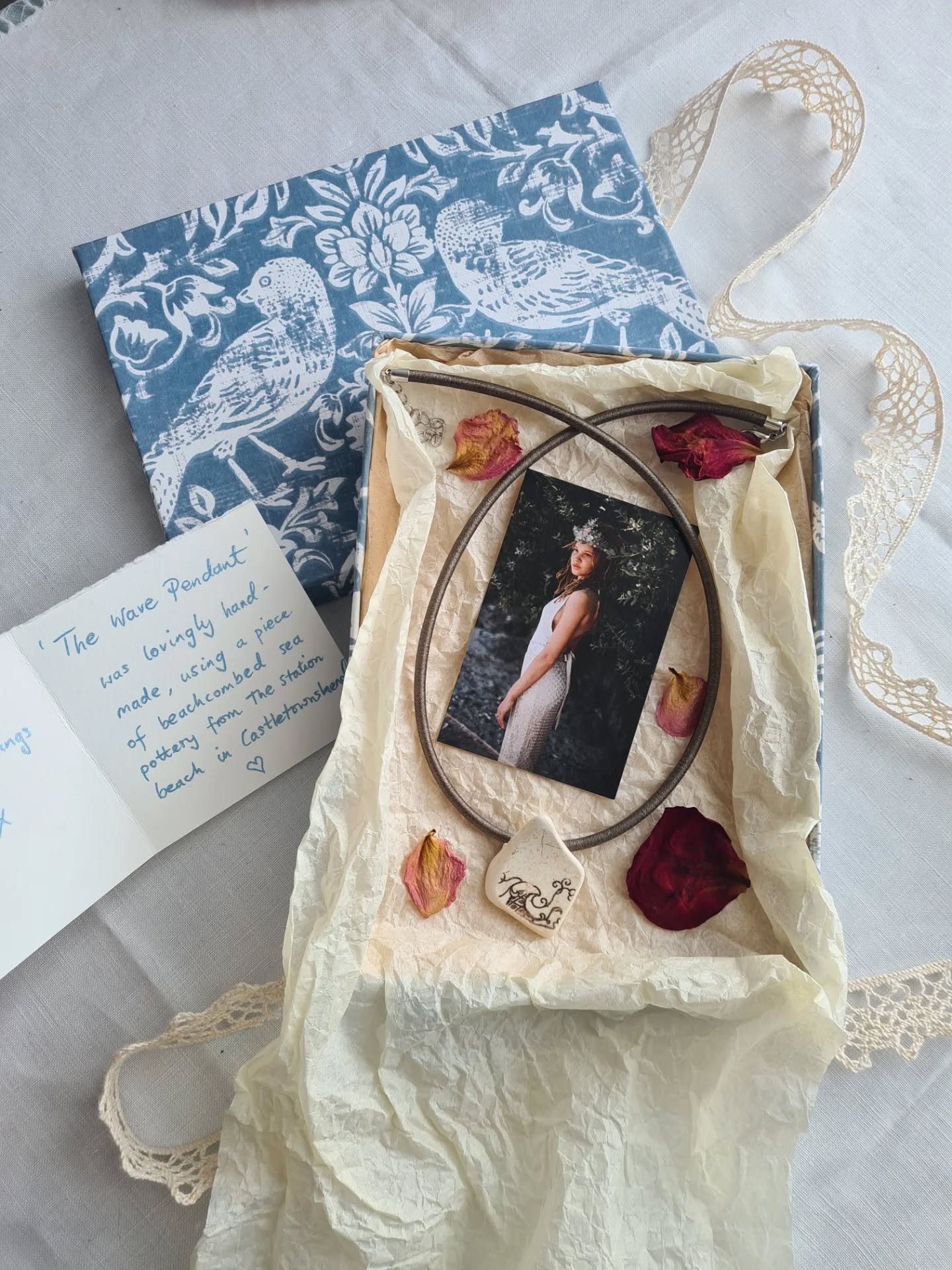 Photo diary:

It's been a super busy few weeks at Alice Halliday Couture HQ... and beyond!

♡ Preparations for upcoming photoshoots with @galla_style_ireland + @kateis_ph @azure_zuu &amp; @saltwater_design at @omdivaboutique 

♡ Bridalwear collection