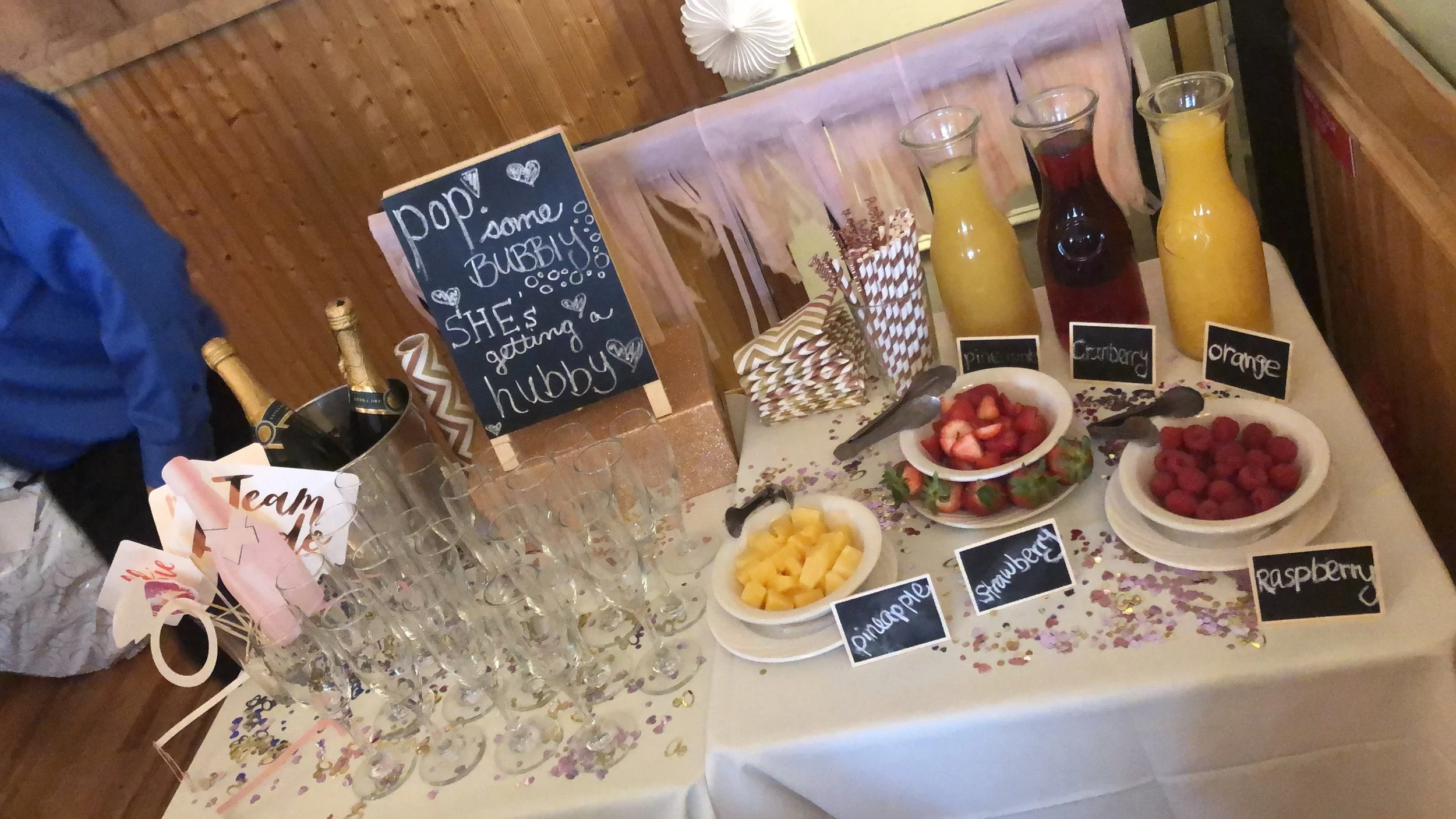 DIY MIMOSA BAR
