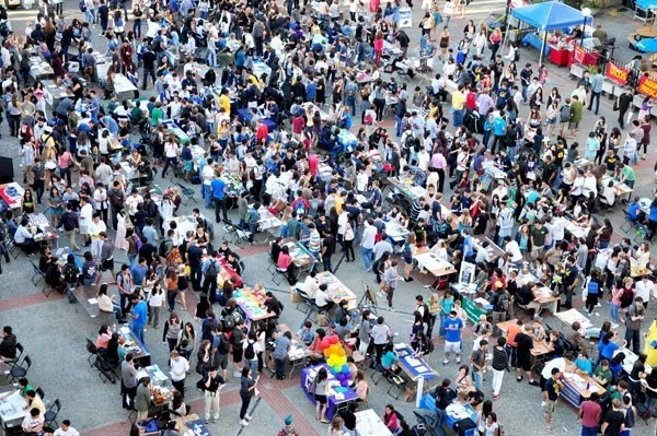 A picture from the club fair at Berkeley