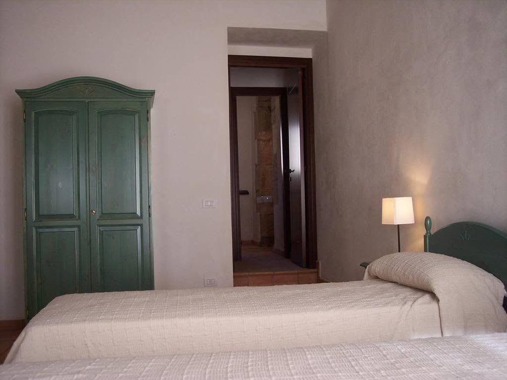ANY APARTMENT CAN BE A SINGLE OCCUPANCY Features: Private Bath, Fresh Linens, Cozy Apartment