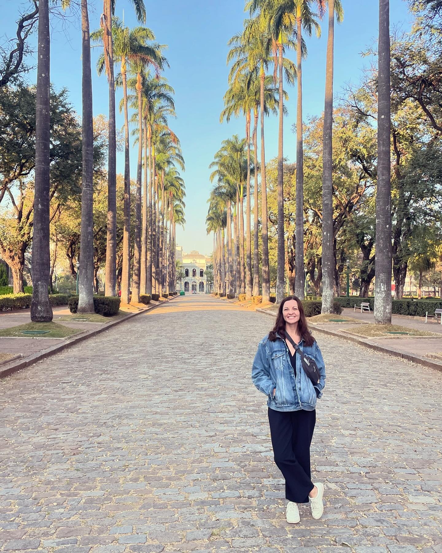 Belo Horizonte // Beautiful Horizon 

Guests will fly in and out of this vibrant city in Minas Gerais, Brazil where we&rsquo;ll tour the same market featured on Parts Unknown. 

Your girl likes to eat and I&rsquo;m telling you, the food on retreat is