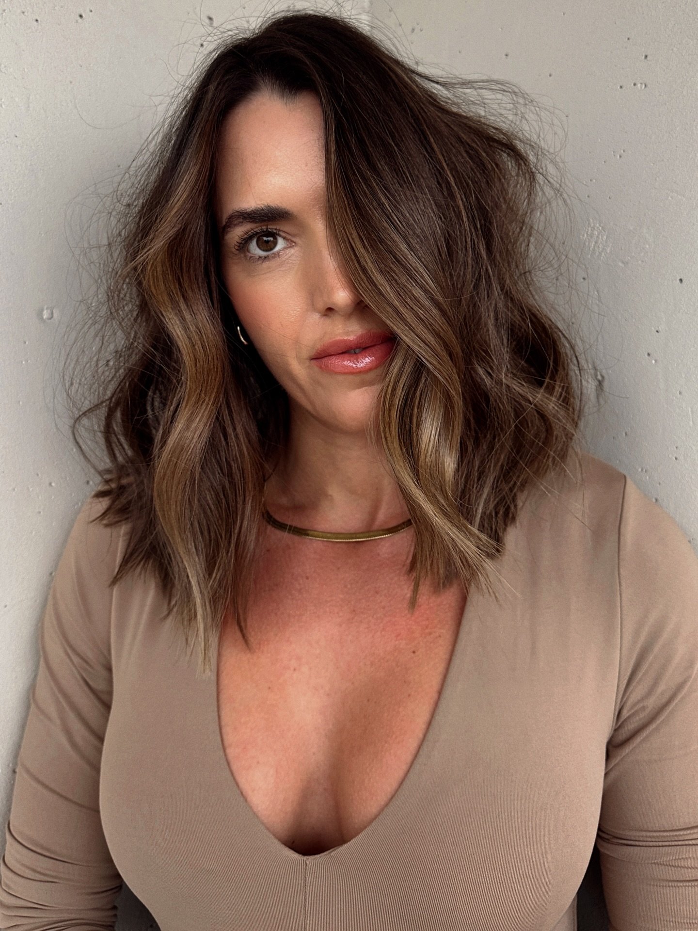 New Year 🥂 New Chop ✨
Beautiful colour + cut by @chrisweberhair on the gorgeous @brazensoulrebellion 🤍