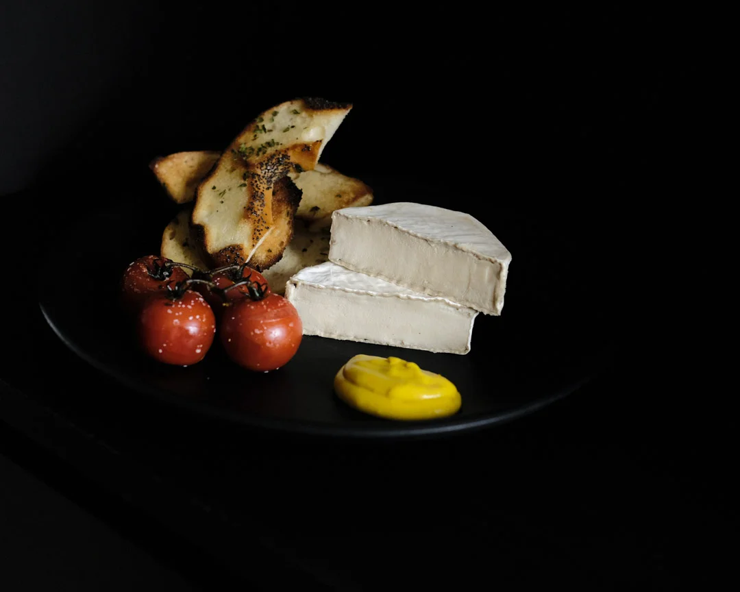Brie Tomato saffron.jpg