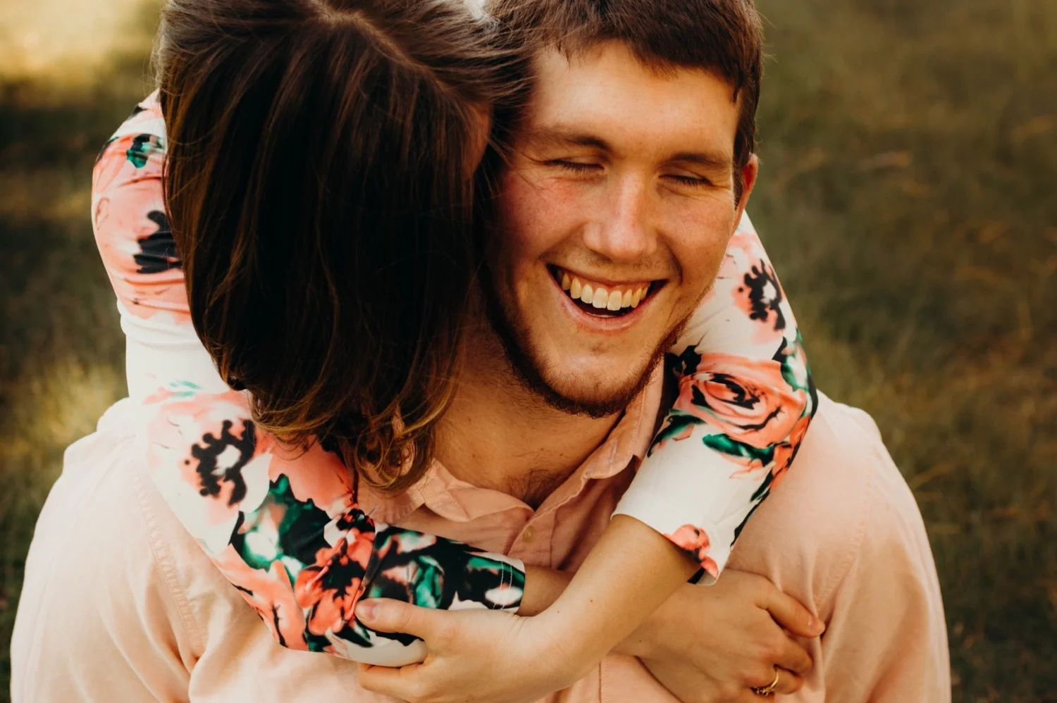 11_Laura_Mark-0968-2_Tianna_photographer_venue_nature_outsoors_Wedding_photography_jasmine_capecod_engagementphotos_planning.jpg