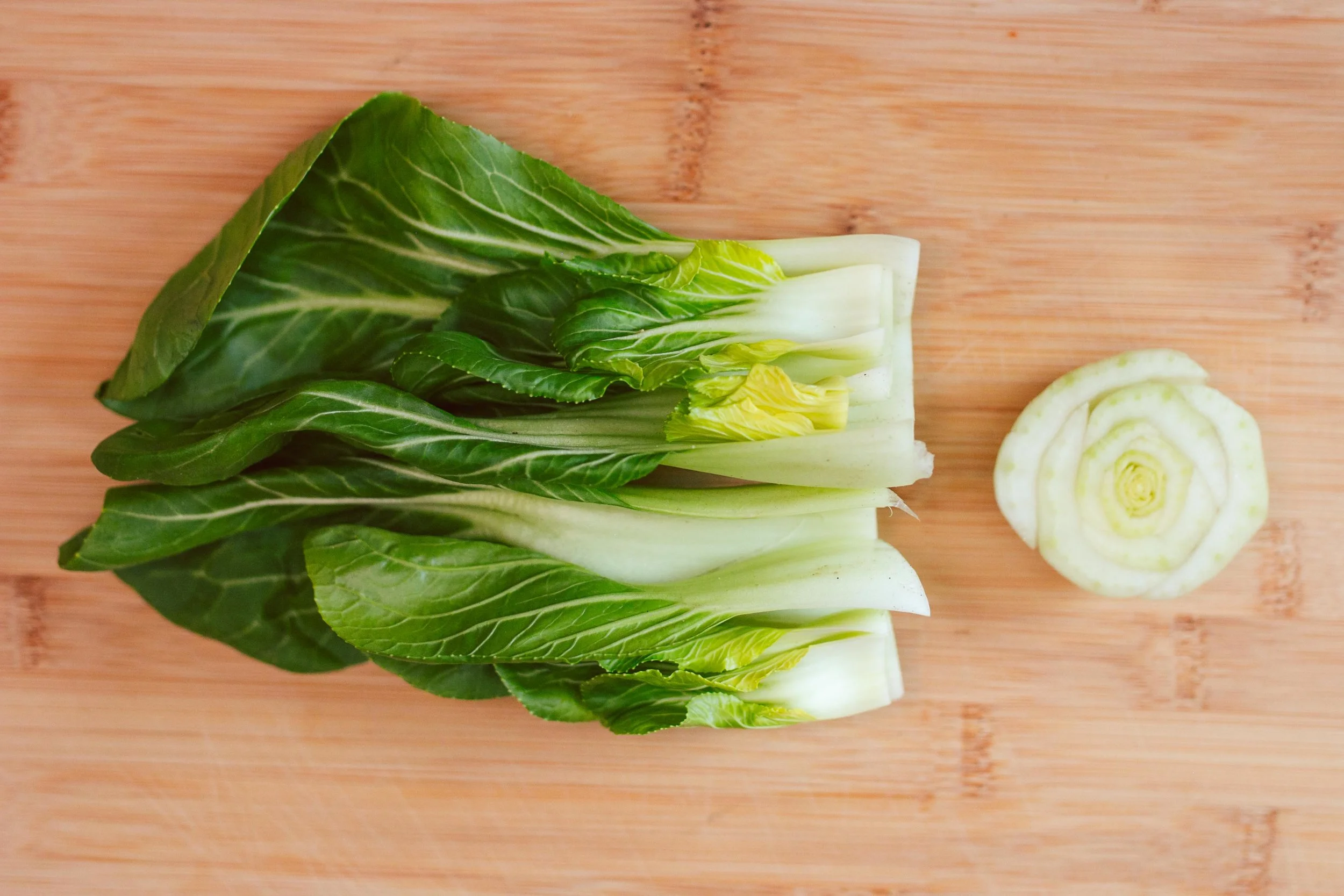 (Cutting off the ends - good for soups, stir fry)