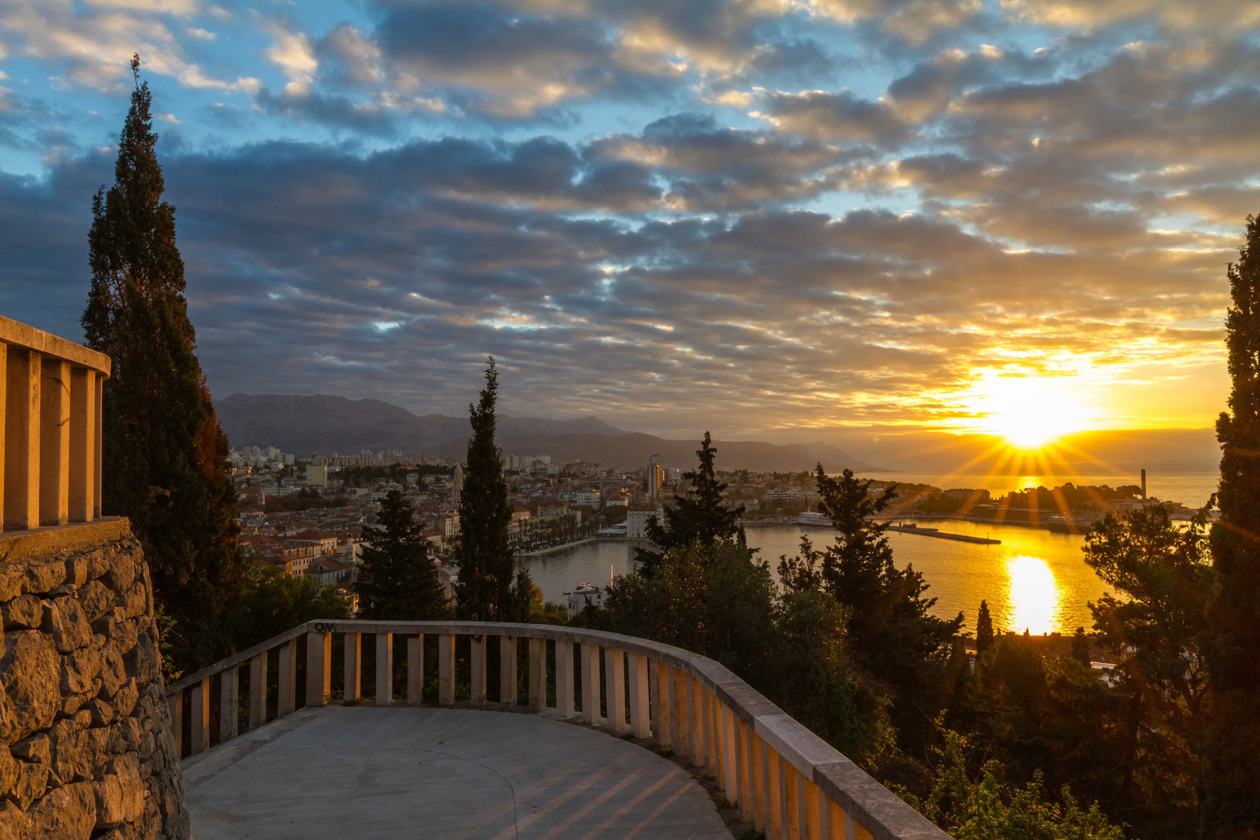Split Sunrise