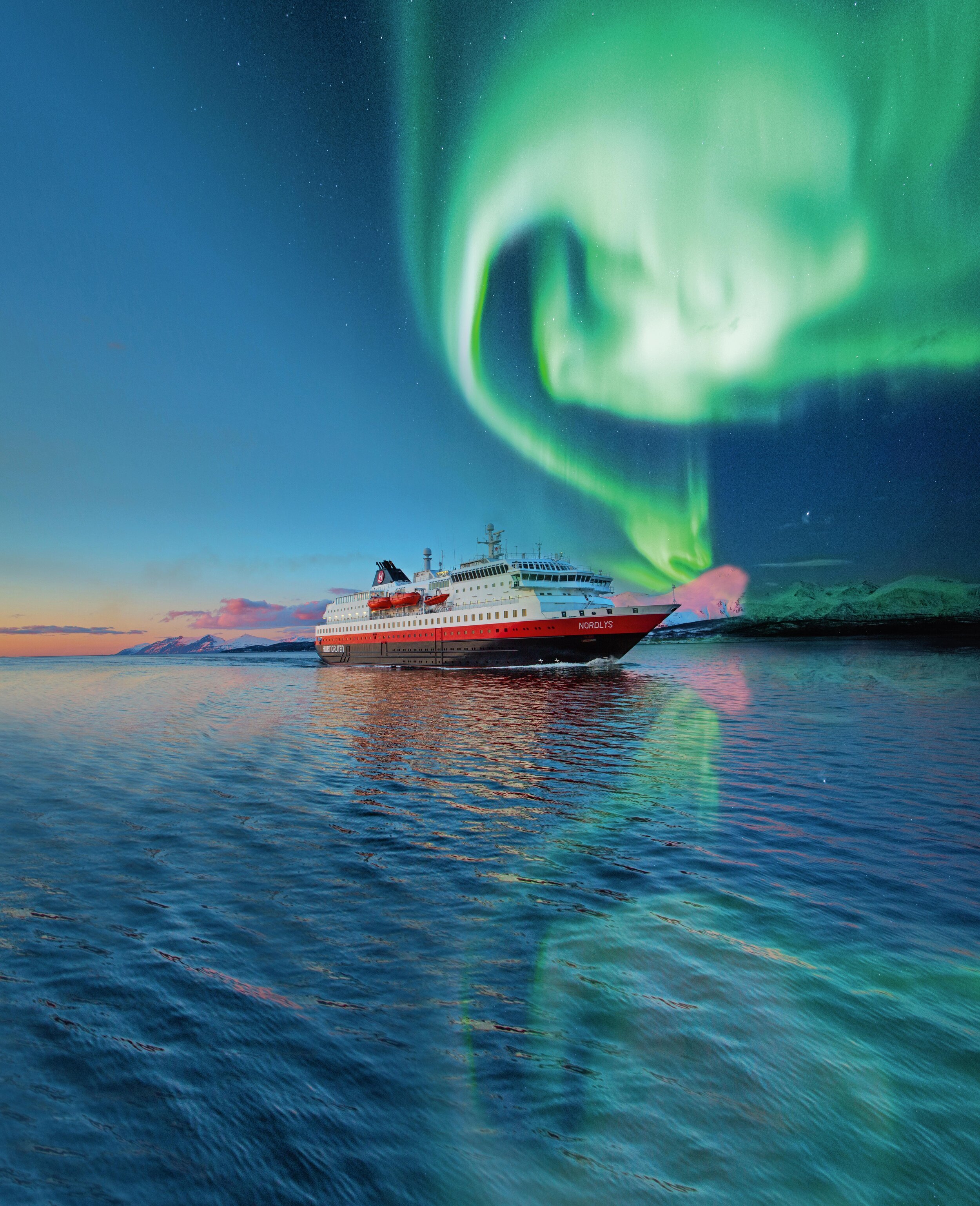 Member Introduction Hurtigruten A Sustainable Route To The Northern Lights Norwegian Chamber Of Commerce In Japan