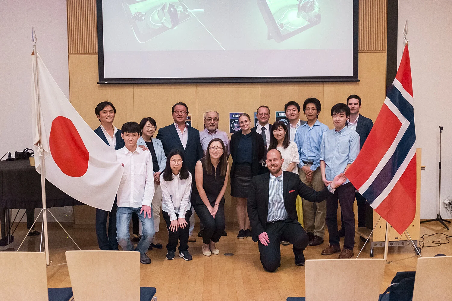 avr-japan-jesper-paa-hjul.jpg