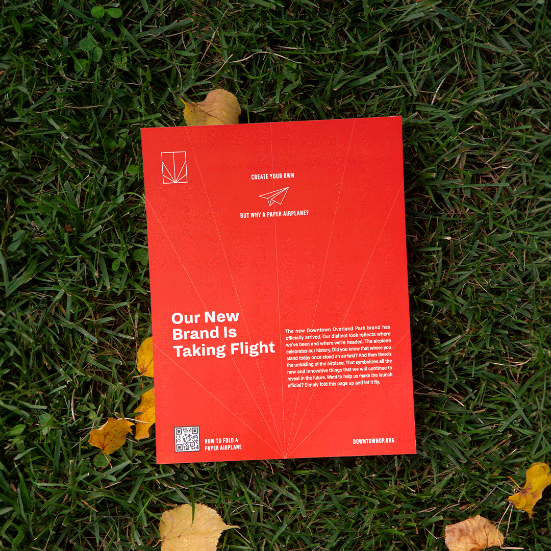 PAPERPLANE_SQUARE (1).gif