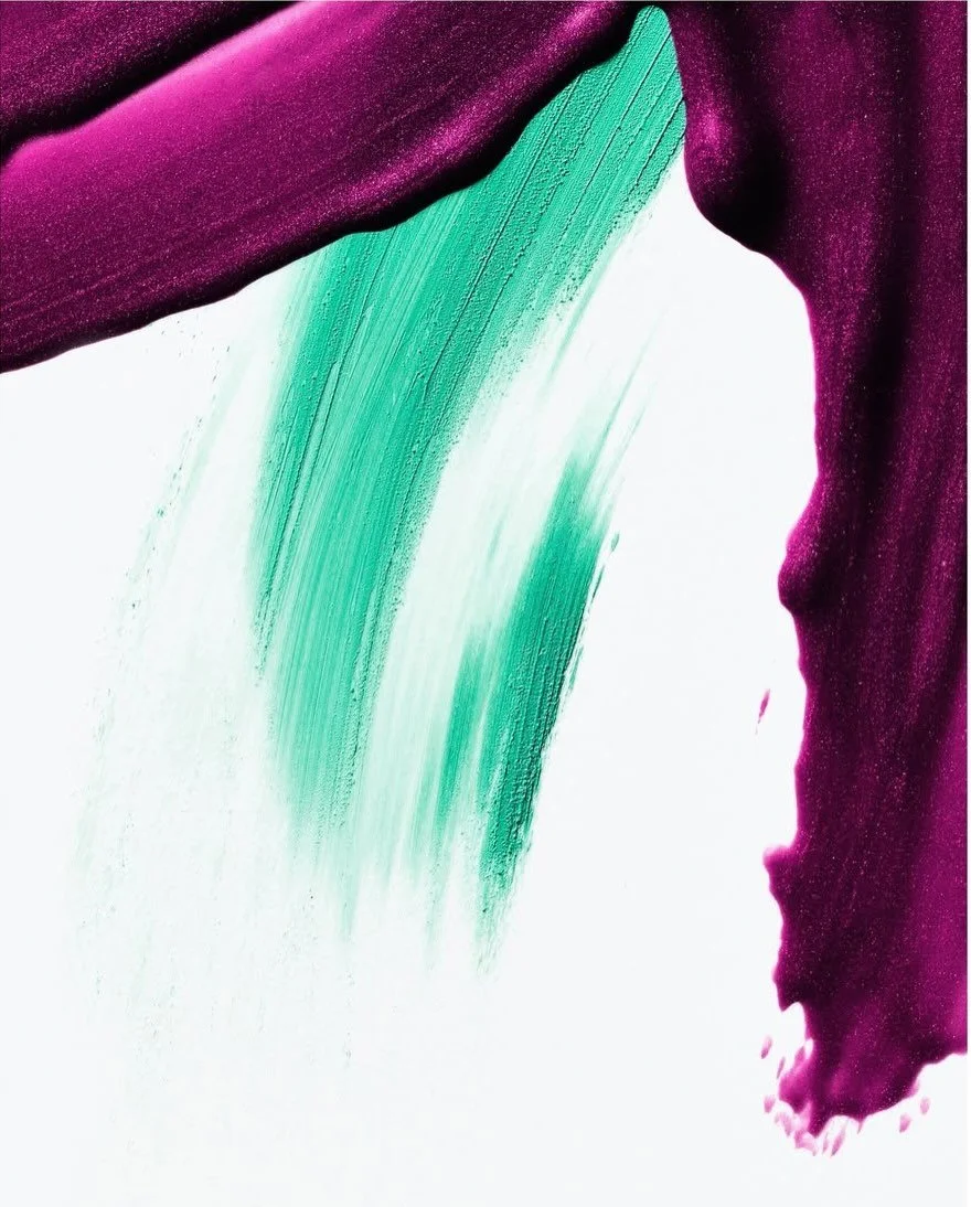 Loose cosmetics textures shot by @kyleruddstudio 
💜💚