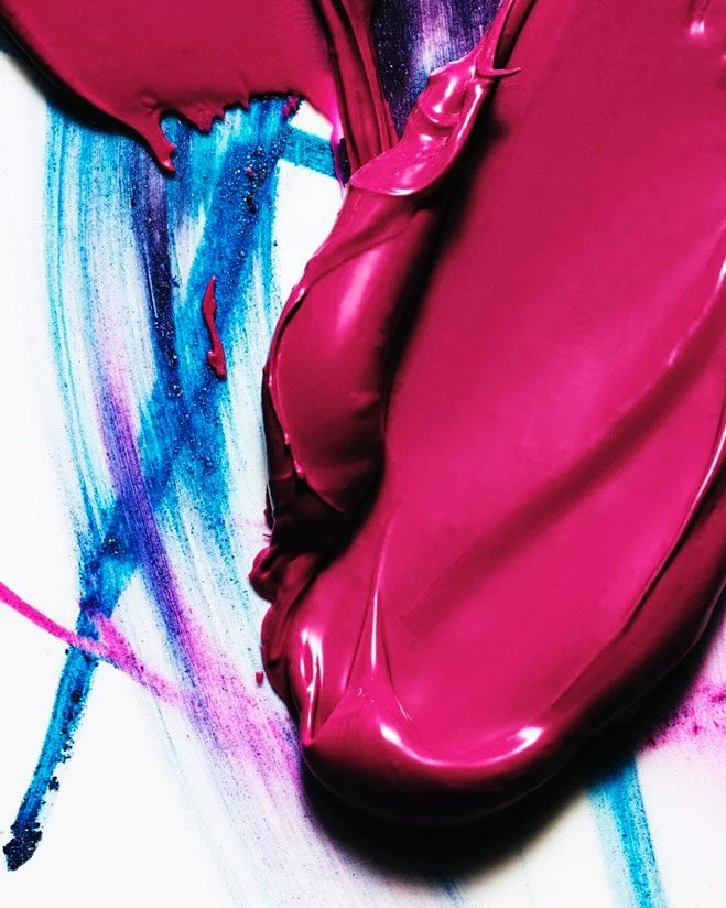 Loose cosmetics shot by @kyleruddstudio 
🩷💙💜