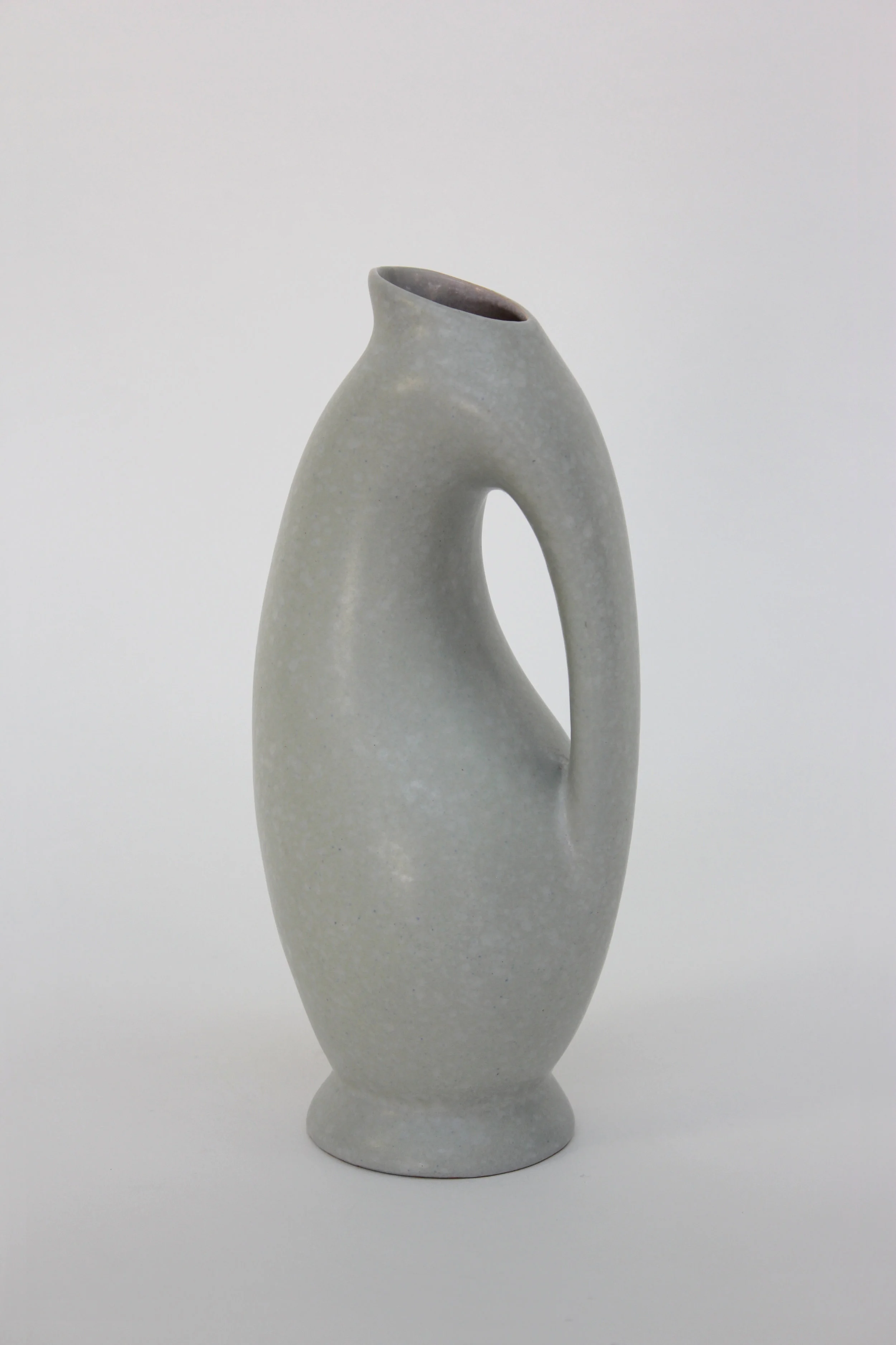 Swan vase 2.jpg