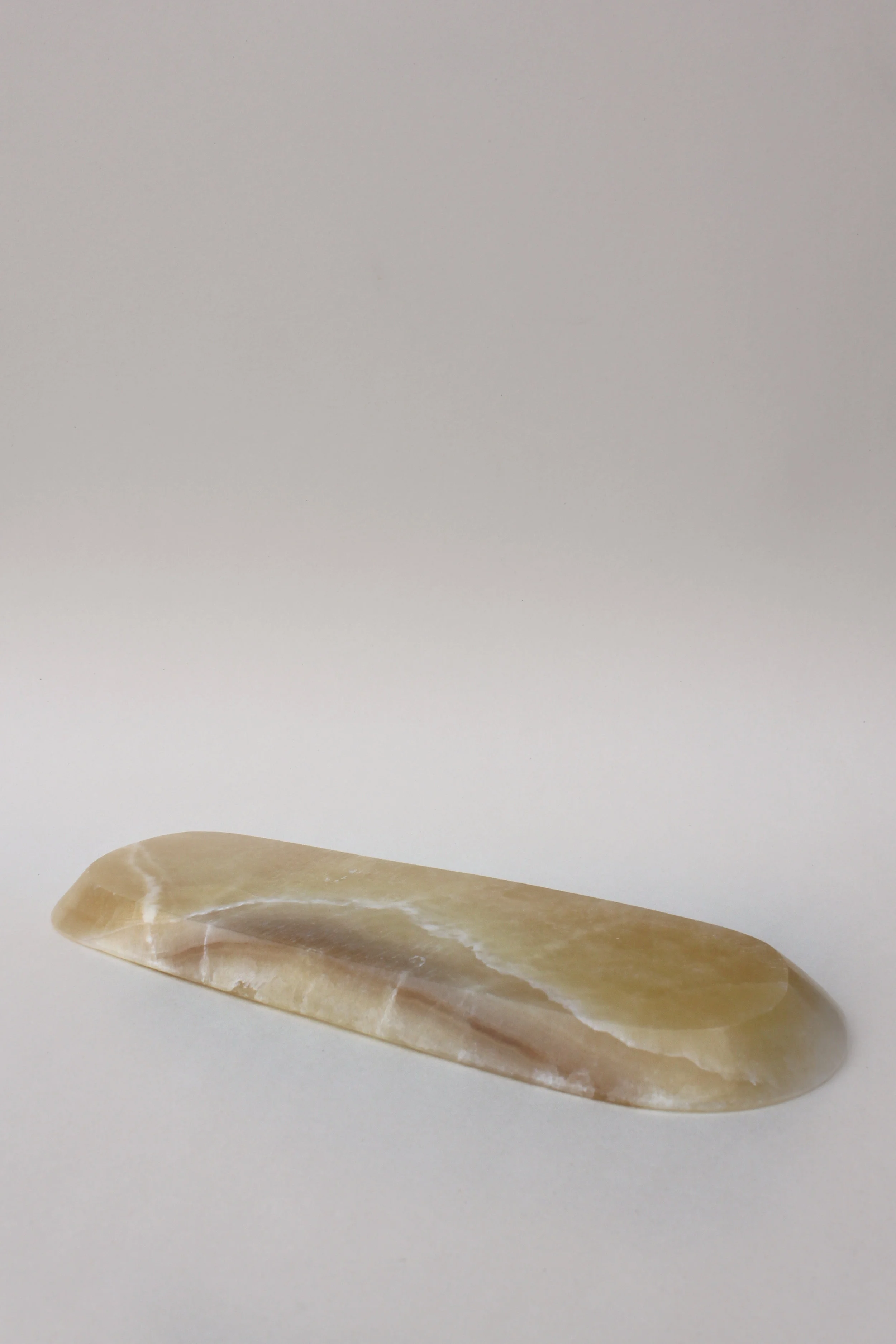 8.Longonyx serving dish 2.jpg