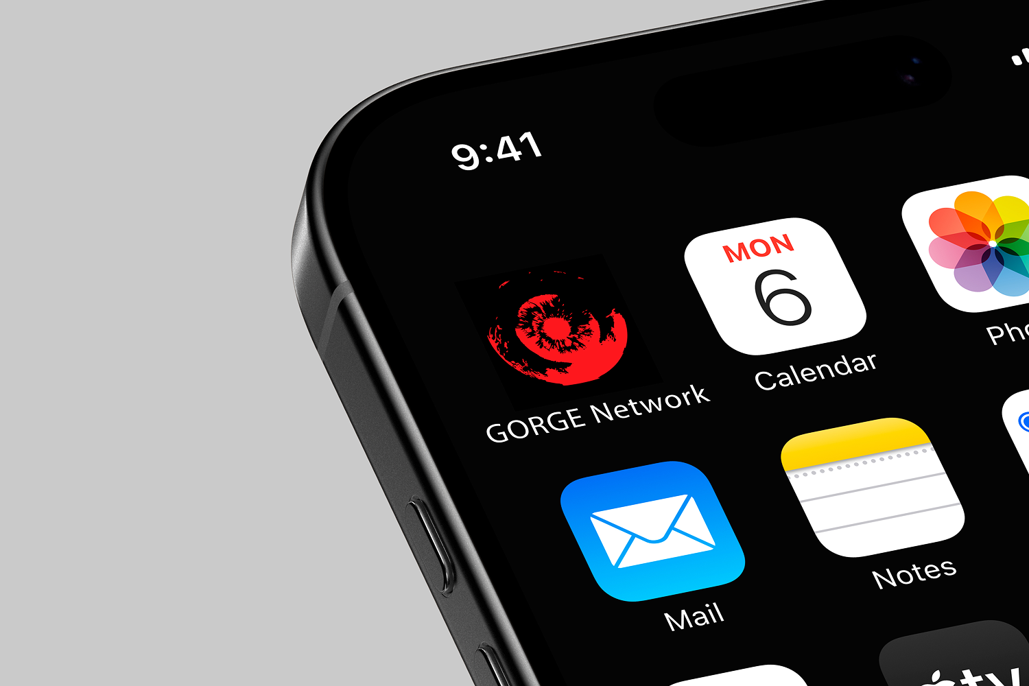 Elliott_NetworkBranding_AppMockup 1.png