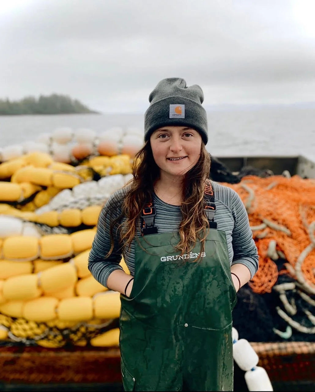 Today's #hersalso inspiration is @lyuda.gorbachuk!! Lyuda headed to Alaska in the summer of 2015 to work in the office of a processing plant, but quickly realized she didn't have the interest or personality to sit at a desk for 12 hours a day. Withou