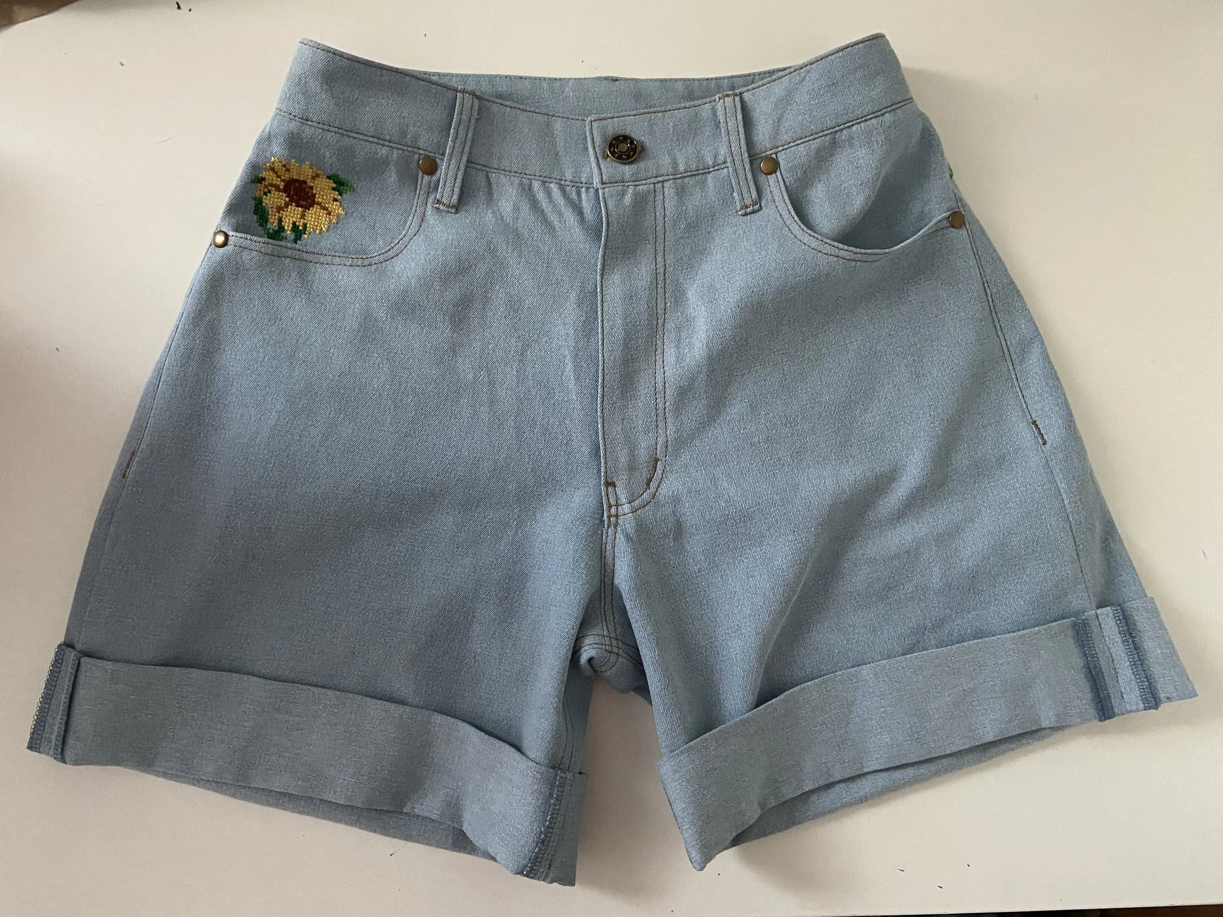 CROSS STITCHED JEAN SHORTS