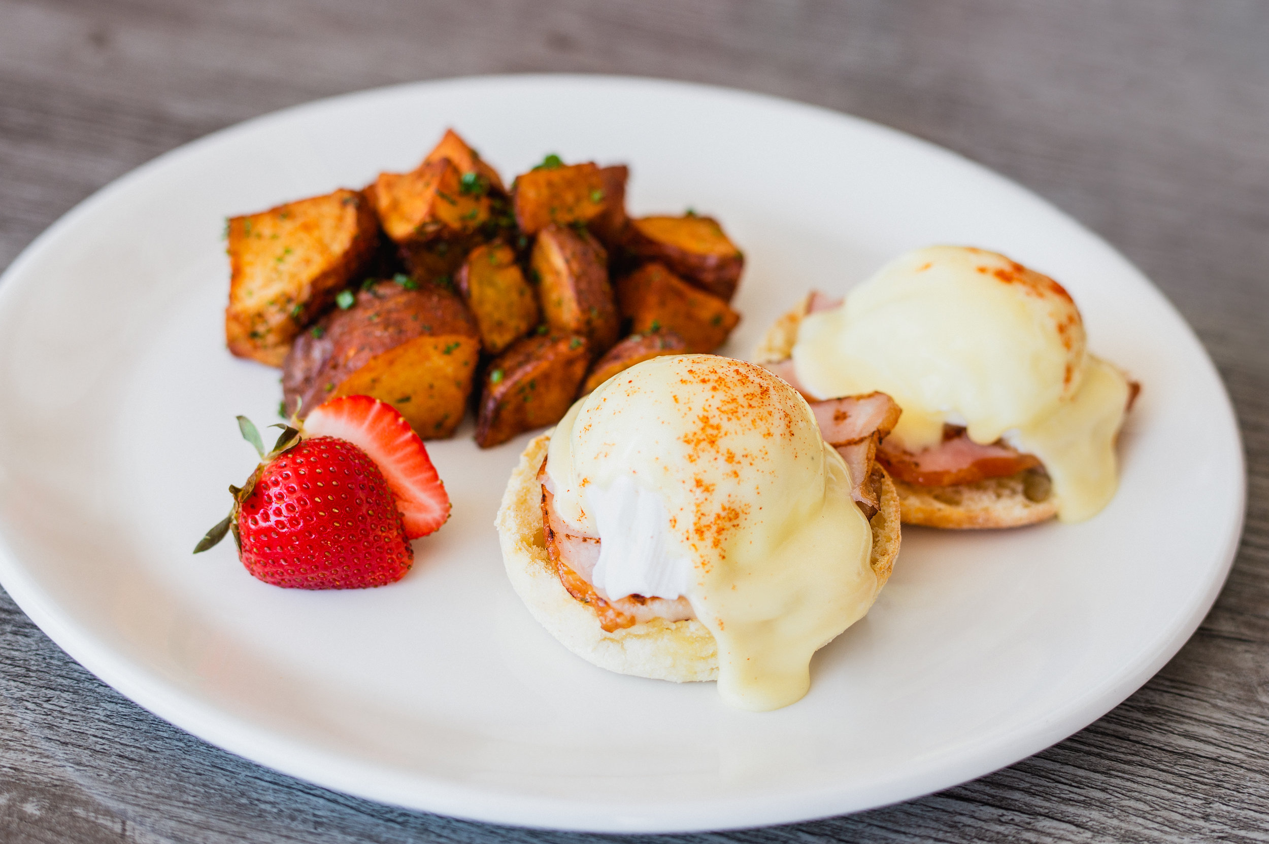 Classic Eggs Benedict.jpg