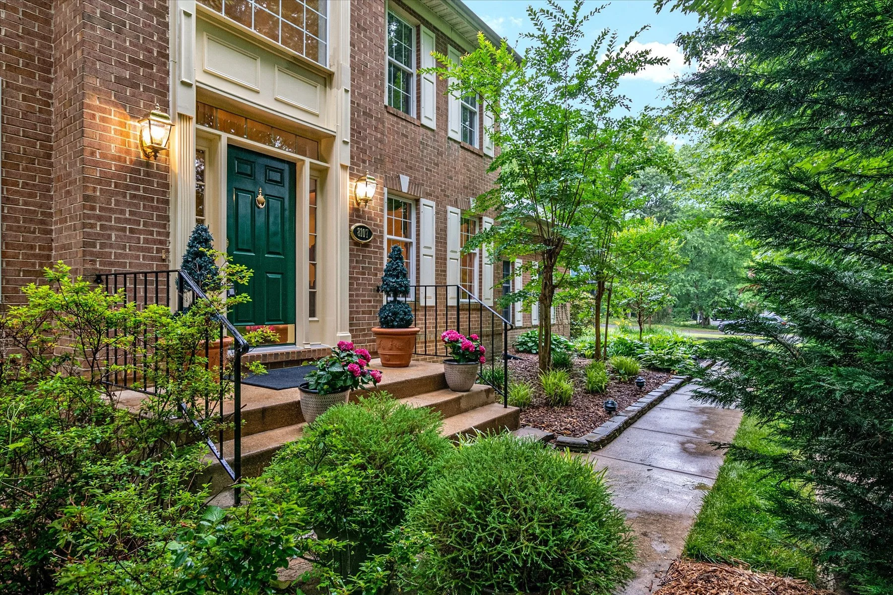 Jerry Sells a Beautiful Glenn Dale Colonial for $725,000